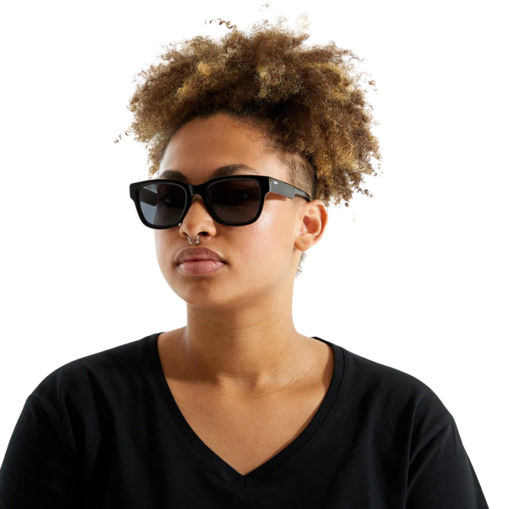 KOMONO Danny Black sunglasses worn lifestyle shot