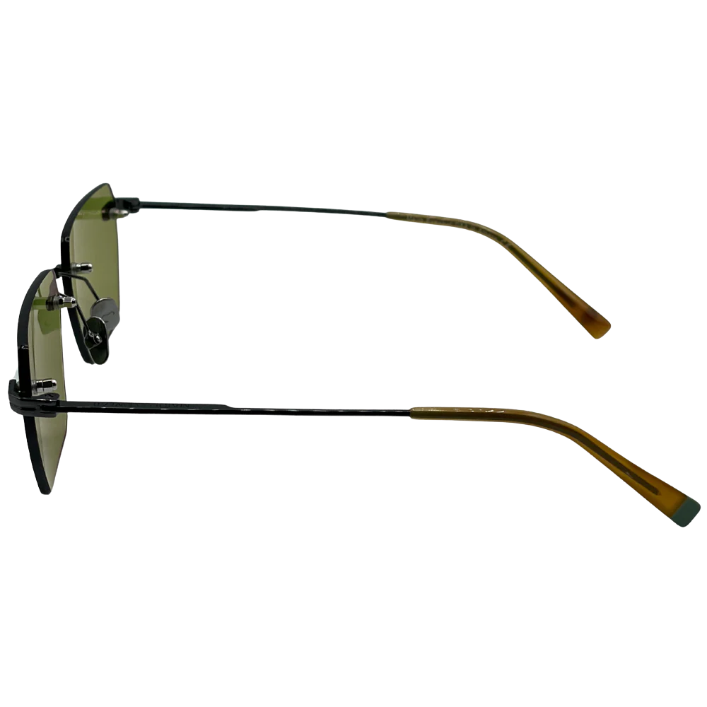 MARJO PANDORA premium eyewear - detail of refined acetate construction and adaptive lenses