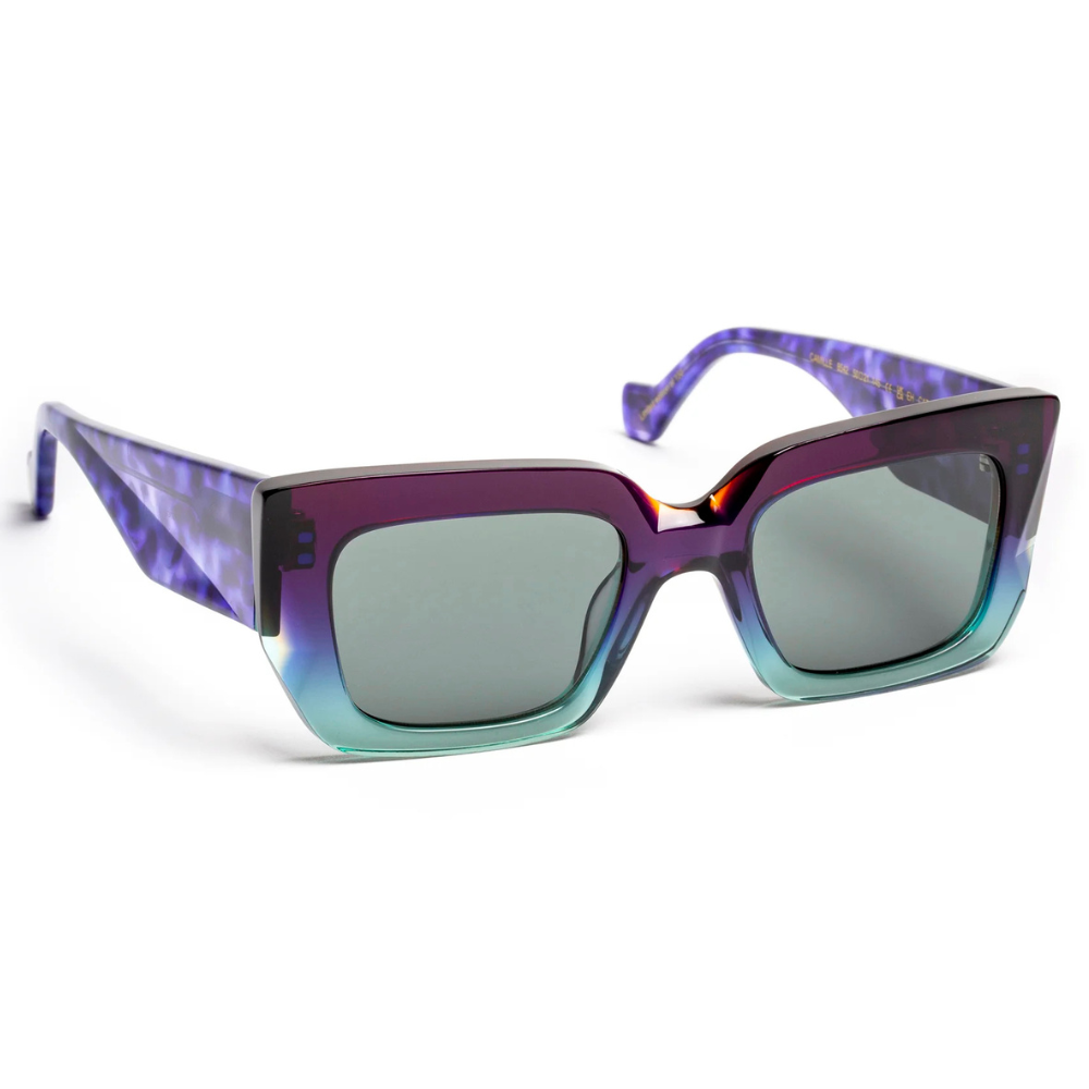 J.F. Rey Camille 8542 side view – wide hollowed acetate temple with hand-crafted faceted finish, catching light and revealing subtle reflections