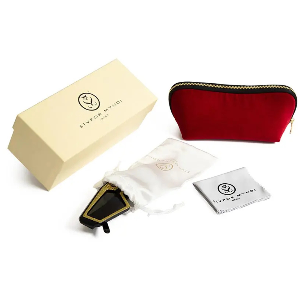 Stupor Mundi Aragon packaging – silk satin pouch and cotton velvet pochette handcrafted in Tuscany, plastic-free Made in Italy