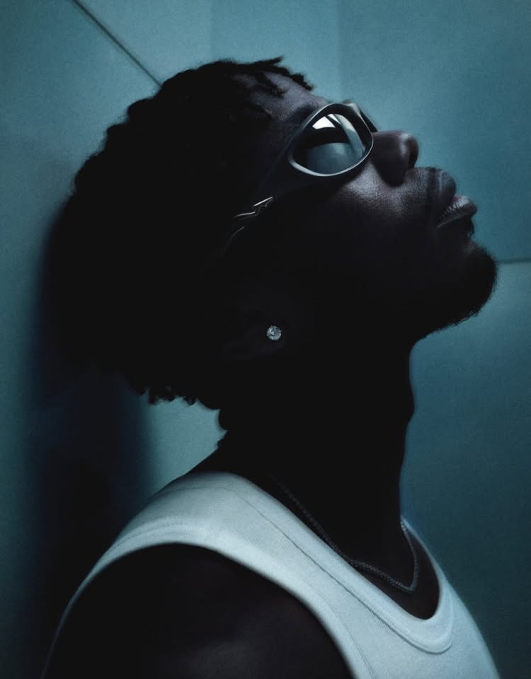 CHIMI POGBA BLACK designer sunglasses full view dynamic sophistication Scandinavian elegance UV protection
