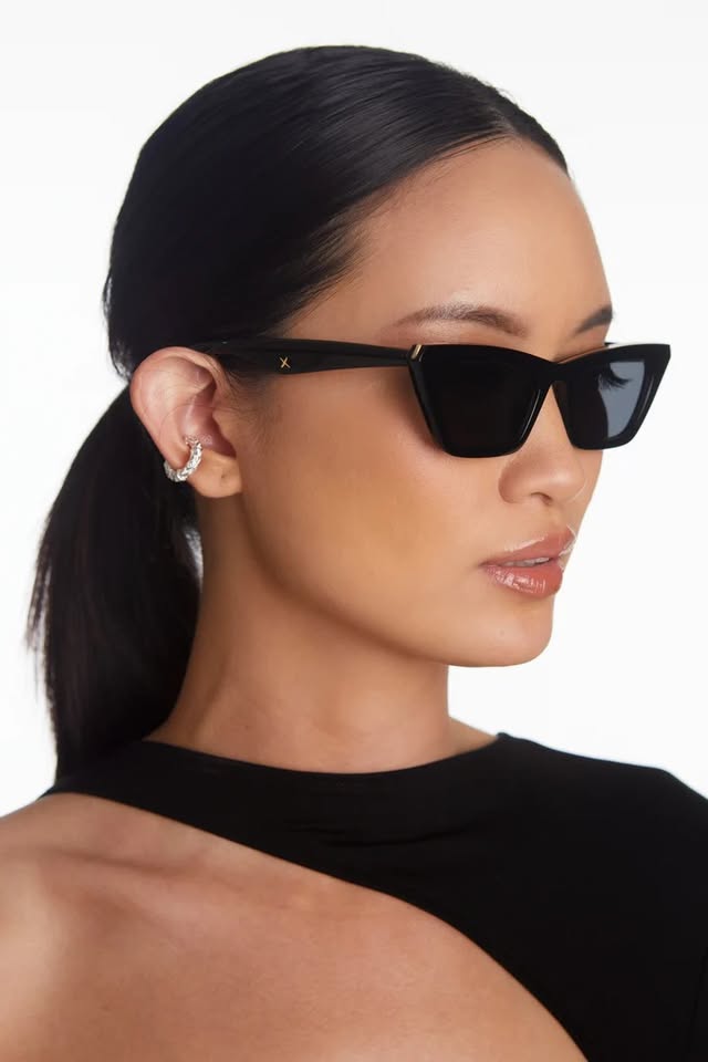 OSCARXFRANK FAE women eyeglasses detail premium construction quality