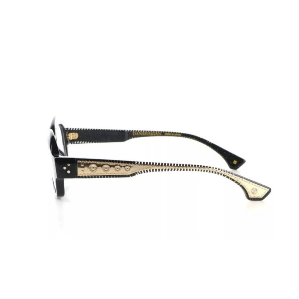 DASHARIAN GHERART eyewear detail close-up meticulous craftsmanship master artisan construction
