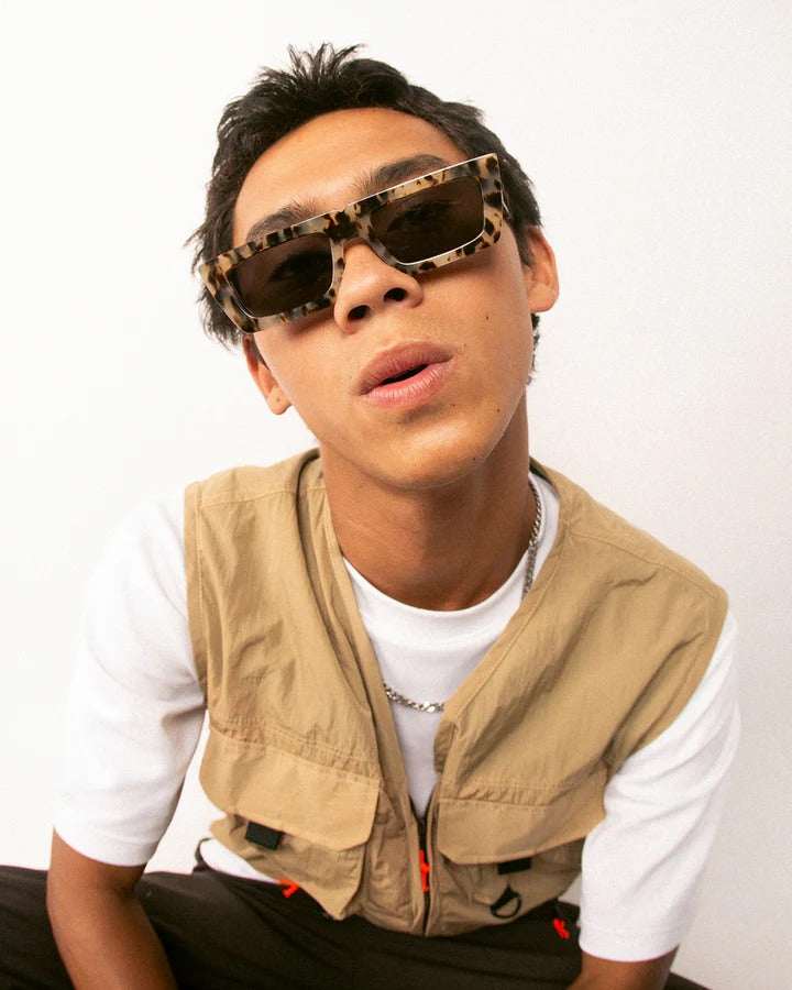 OSCARXFRANK LIL JET eyeglasses full view modern contemporary style