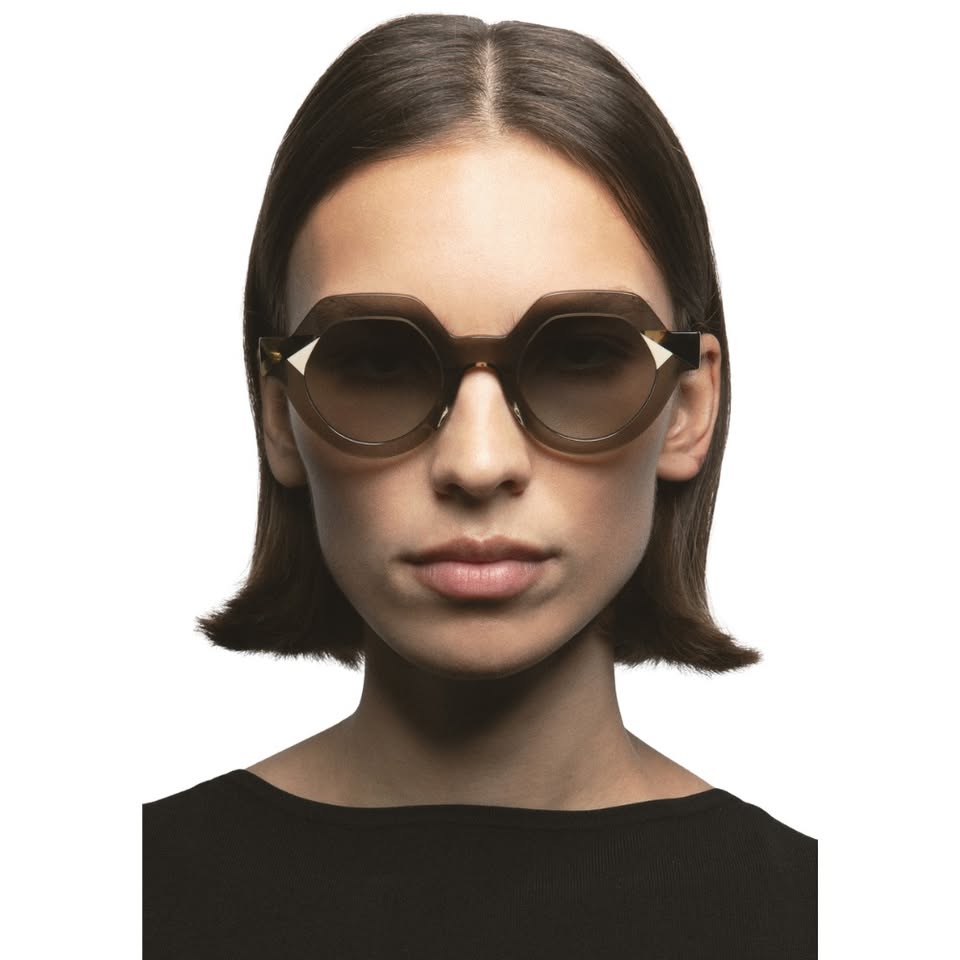 KALEOS POST eyewear detail handmade quality Spanish design
