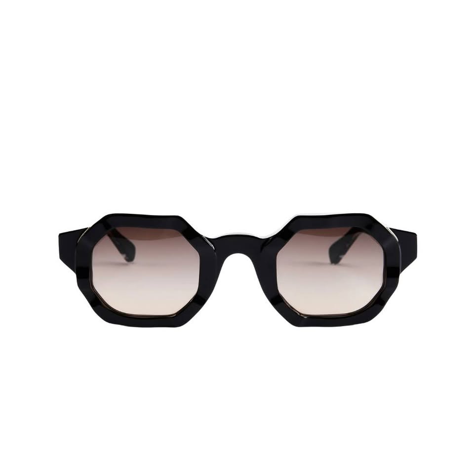 BAYRIA STABIAE ancient Roman luxury eyewear elegant design Italian craftsmanship premium construction classical beauty
