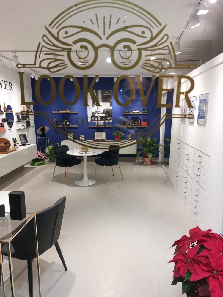 DISCOVER US – LOOK OVER OPTICAL