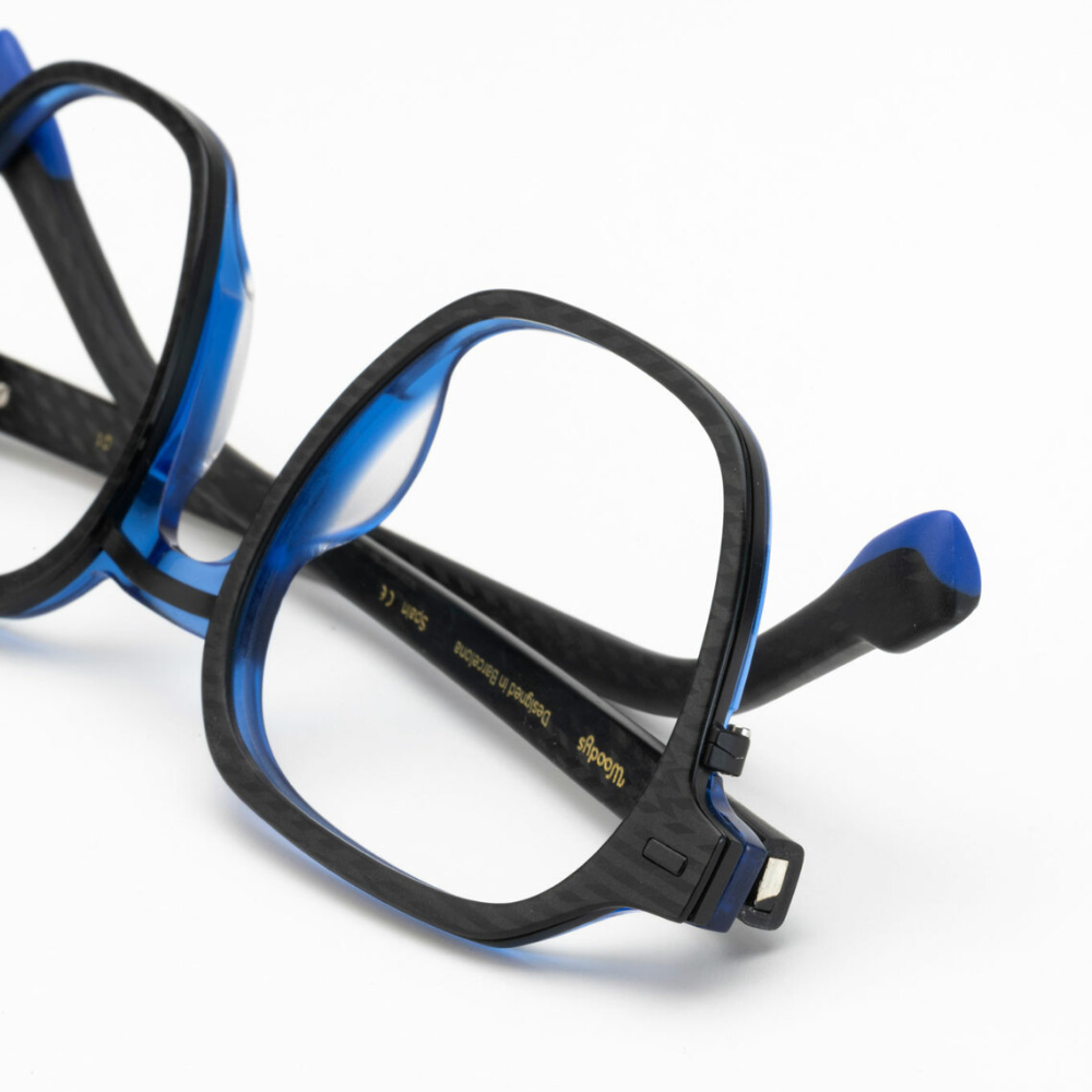 WOODYS Ernest 01 combined construction detail - metal frame with Italian acetate front balanced structure
