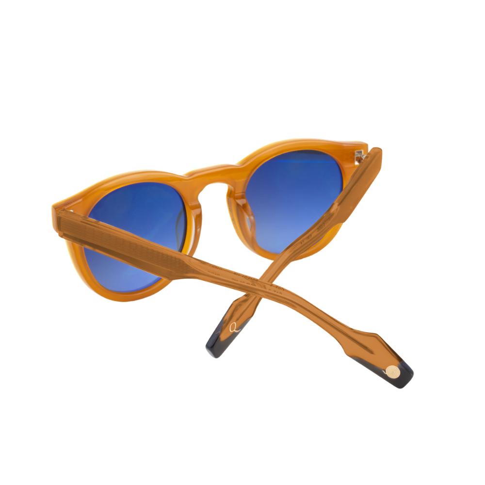 Woodys x Queen Radio C2 sunglasses – detail of authentic vinyl front and ZEISS solar lenses

