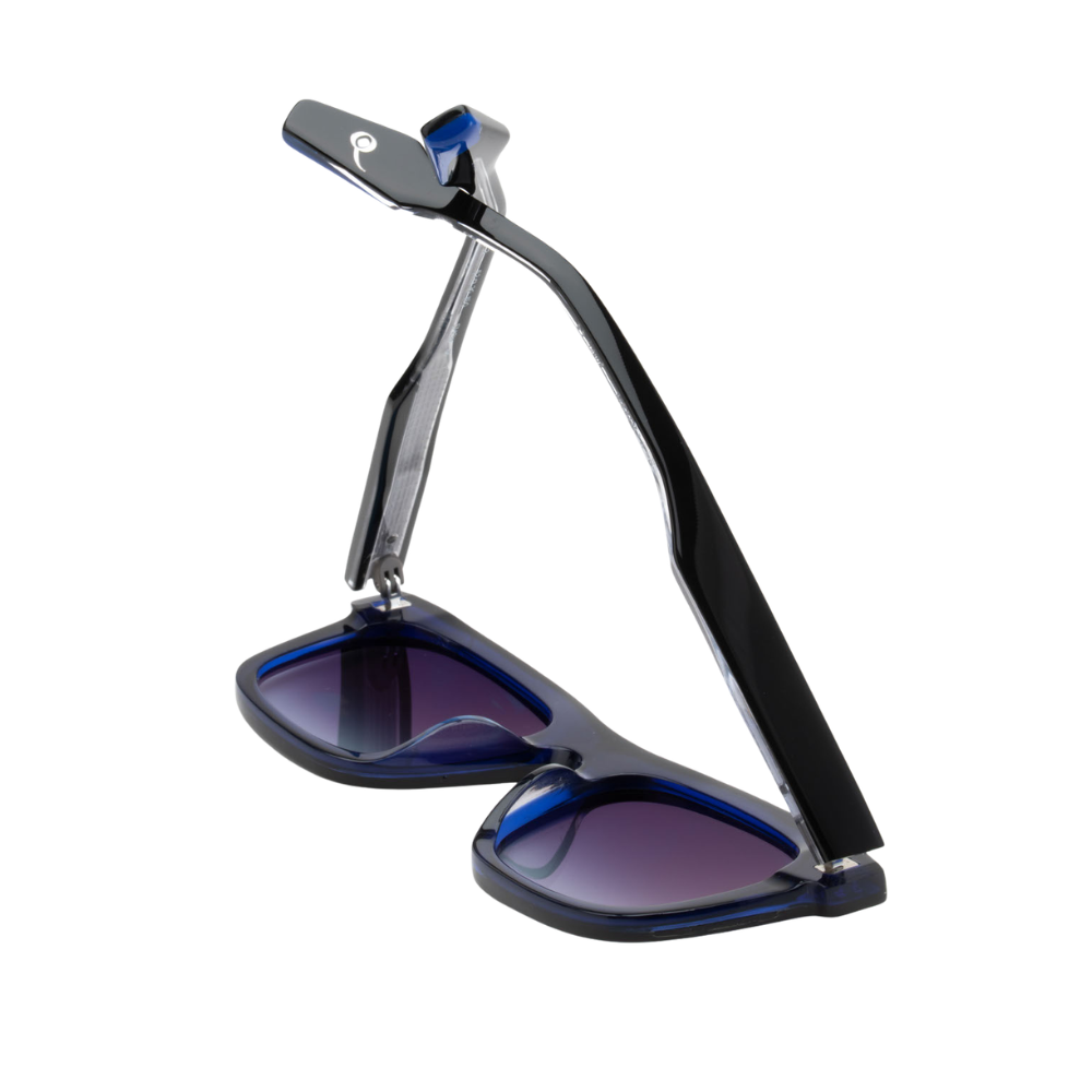 Woodys x Queen Show 01 sunglasses – detail of authentic vinyl front and ZEISS solar lenses
