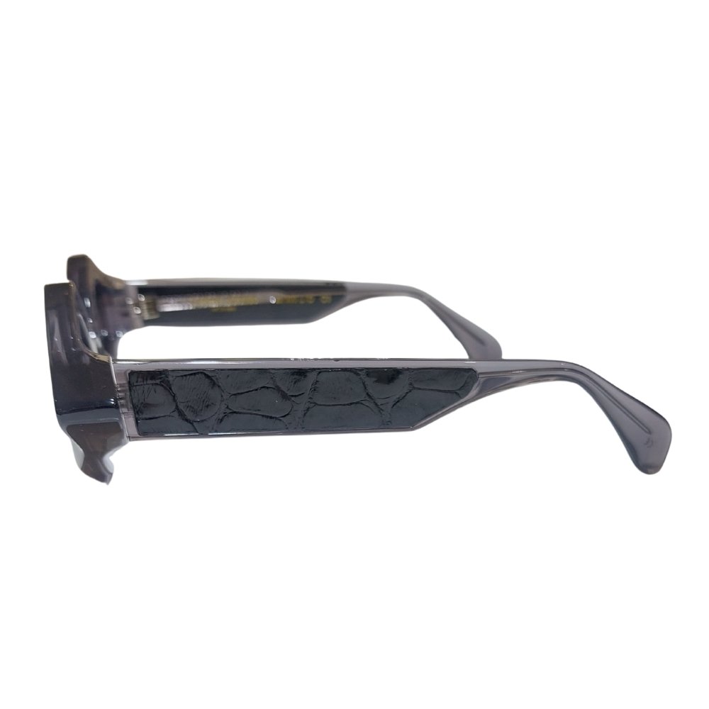 CLARISSA OLIVERIO MAGGIO C03 – Premium Italian eyewear side profile, acetate frame with exotic leather, limited edition
